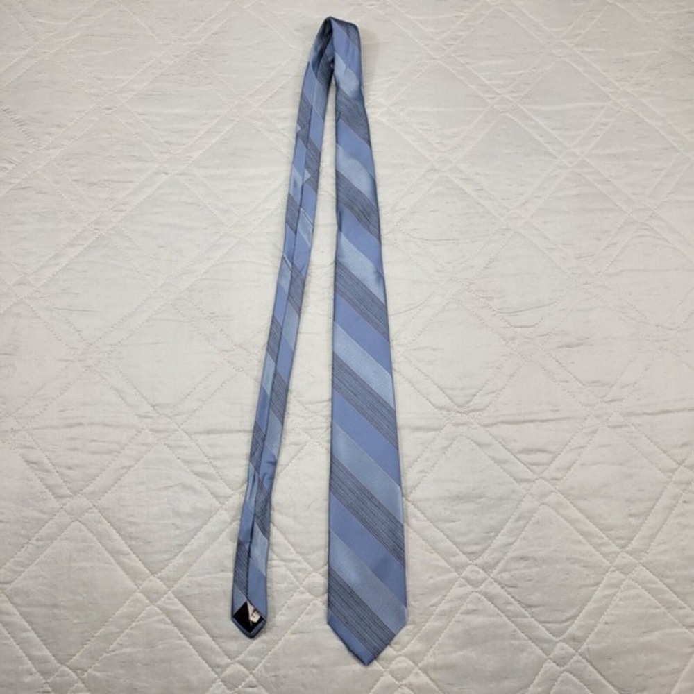 Thompson's made in the‎ USA blue striped Tie 90% poly 10% silk